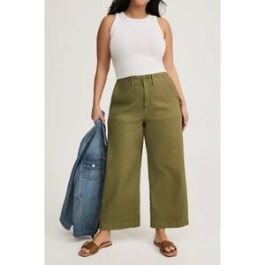 Torrid NWT Cropped Utility Wide Leg High Rise Twill Pants Lace Up Back Size 20